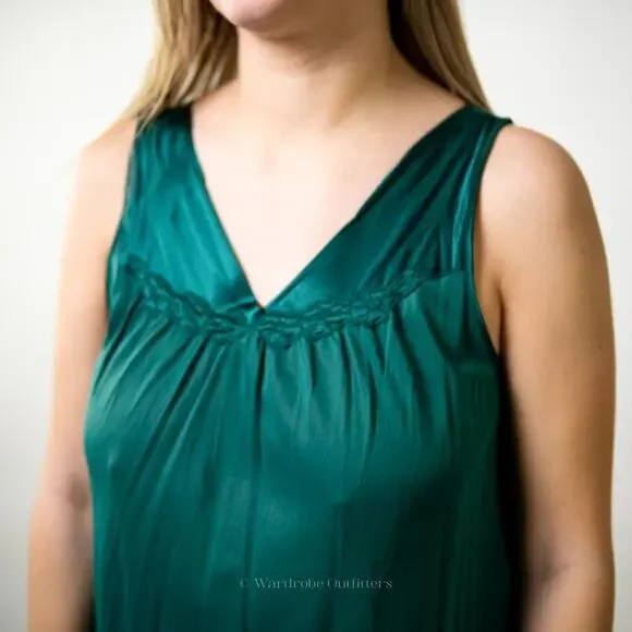 Vintage Emerald Green Lingerie Nightgown - Picture 4 of 7